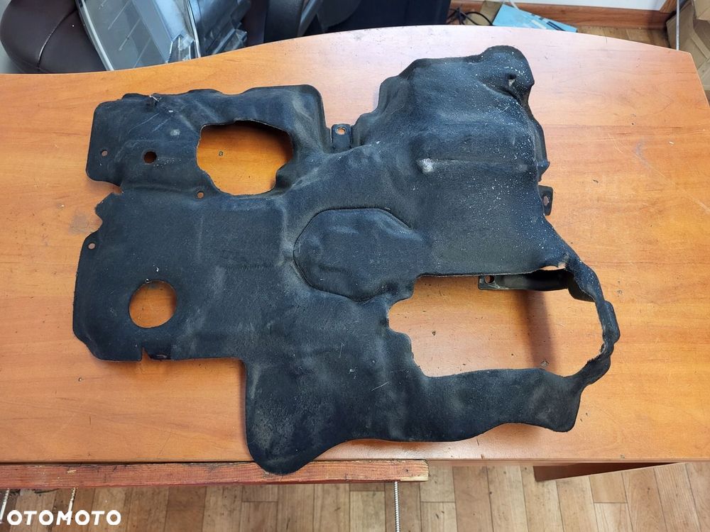 BMW X3 X4 G01 G02 2.0D B47 WYGŁUSZENIE OSŁONA SILNIKA 8583378