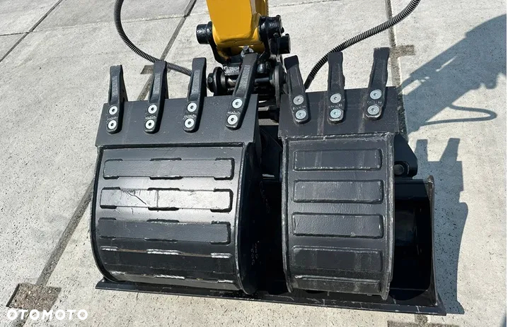 Caterpillar 302.7 FABRYCZNIE NOWA ! - 14