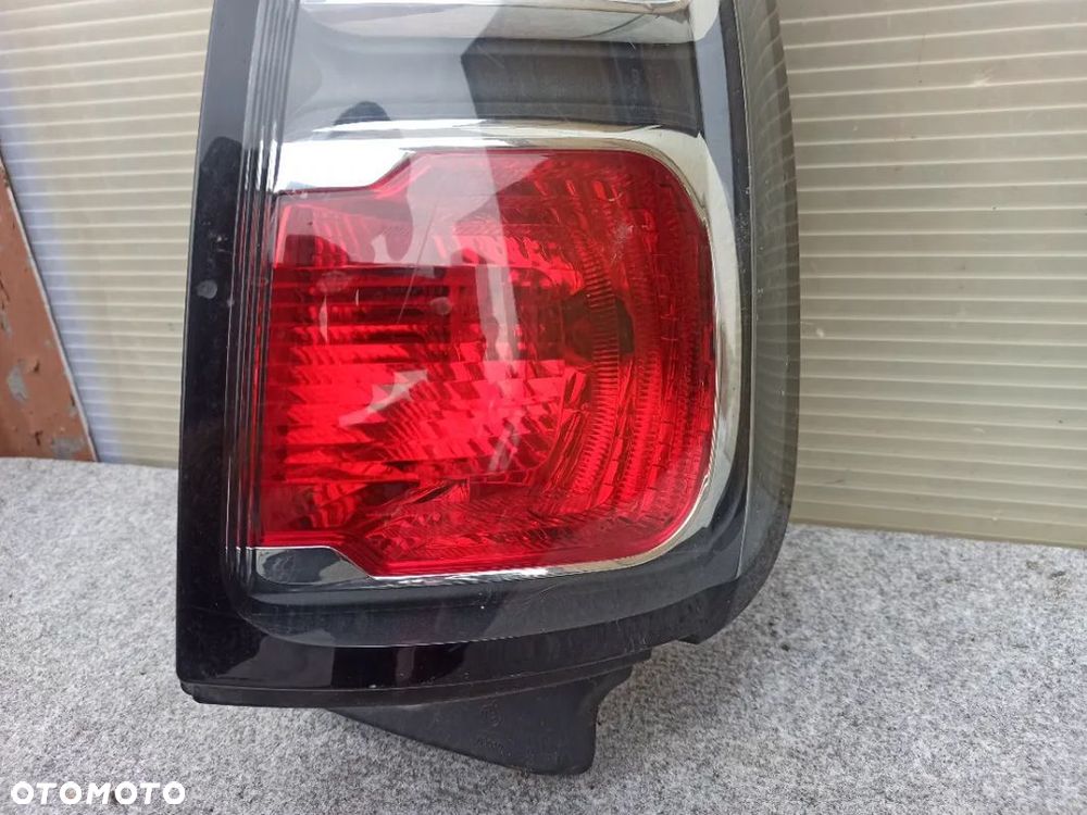CITROEN C3 PICASSO LAMPA TYŁ TYLNA PRAWA WYSYŁKA! - 2