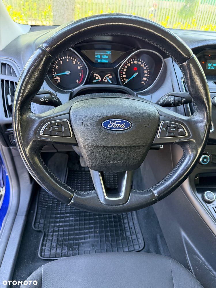 Ford Focus - 8