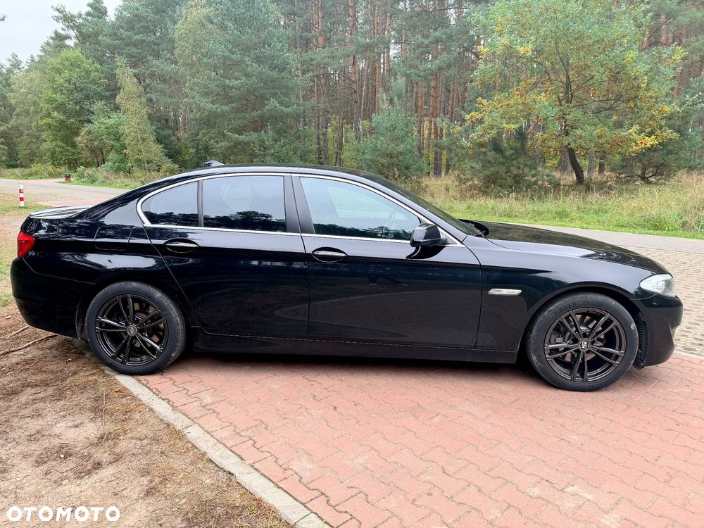 BMW 5 Series 2011 photo 5