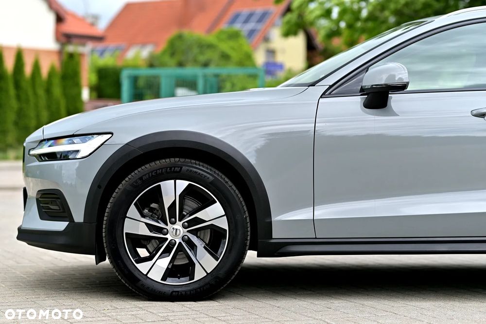 Volvo V60 Cross Country B4 D AWD Plus - 10
