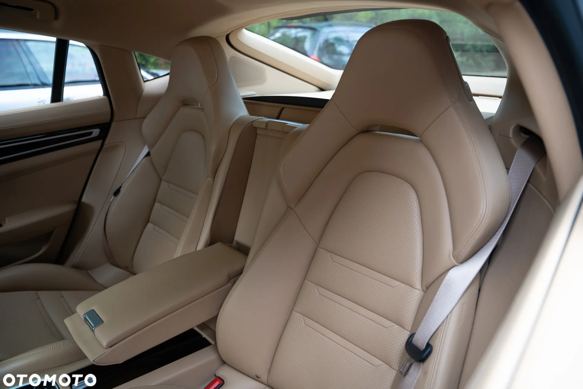 Porsche Panamera 4S - 22