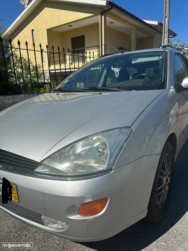 Ford Focus SW 1.6 Ghia - 2