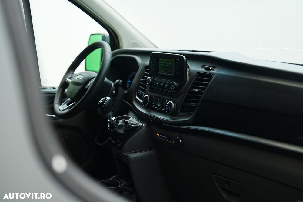 Ford Transit Custom Shuttle Bus 320 2.0 EcoBlue 130 CP L2H1 Trend - 13