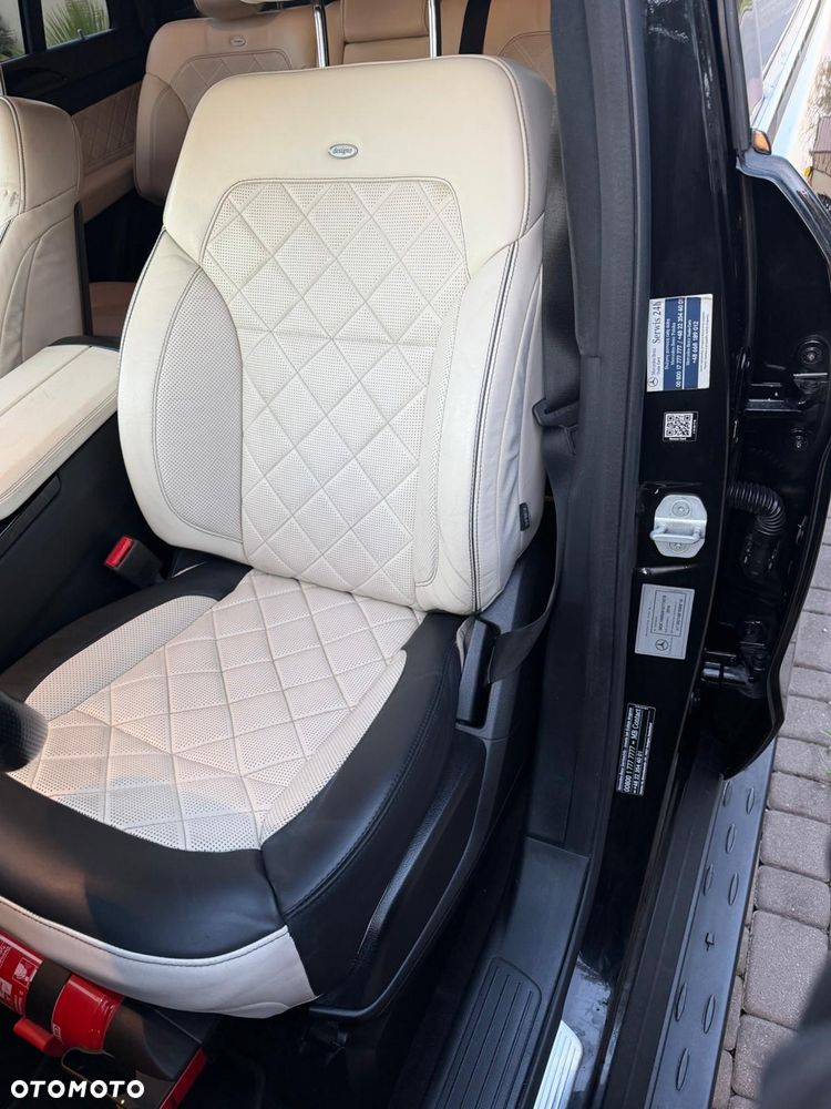 Mercedes-Benz GLS 350 d 4-Matic - 9