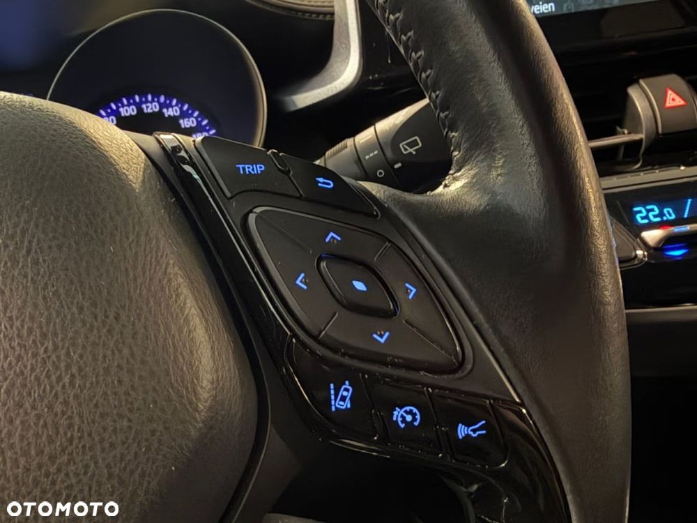Toyota C-HR Lounge - 8