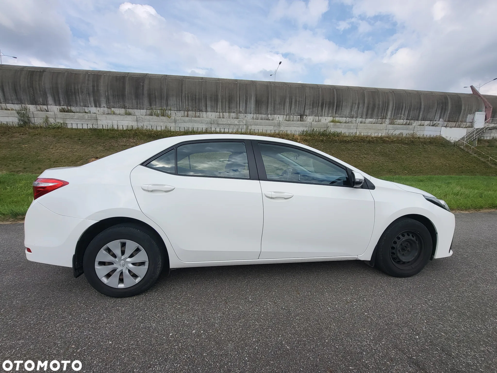 Toyota Corolla 1.6 Active - 8