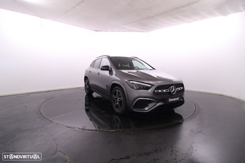 Mercedes-Benz GLA 180 d AMG Line - 12