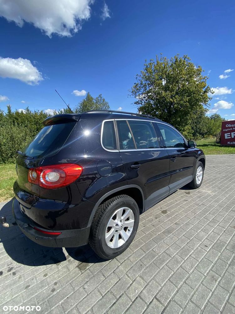 Volkswagen Tiguan - 4