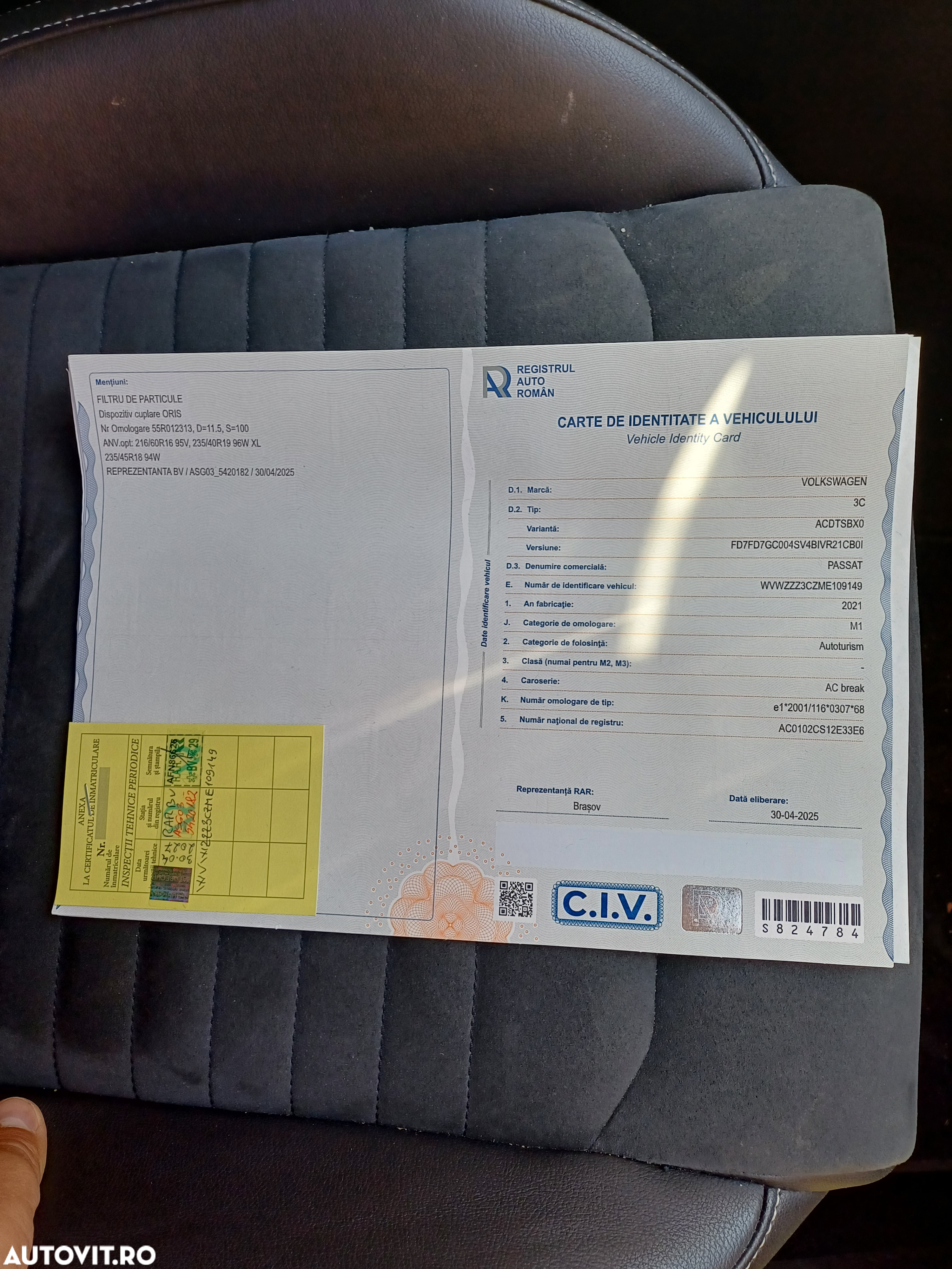 Volkswagen Passat Variant 2.0 TDI SCR DSG Elegance - 17