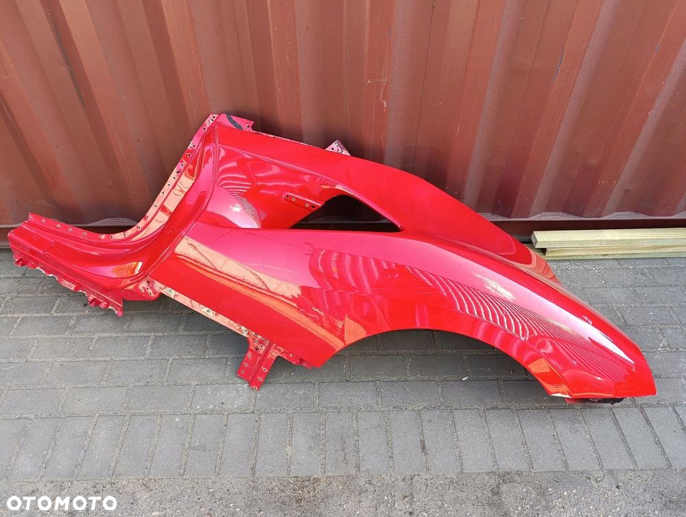 FERRARI 488 GTB ĆWIARTKA TYLNA TYLNY BŁOTNIK LEWY - 1
