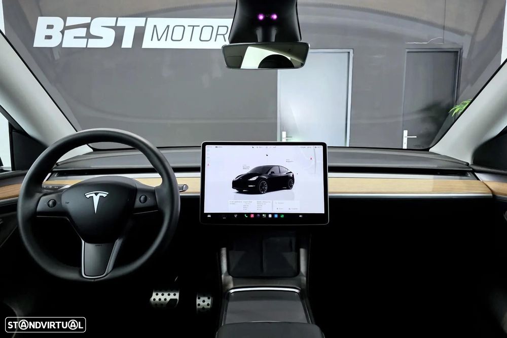 Tesla Model Y RWD - 7