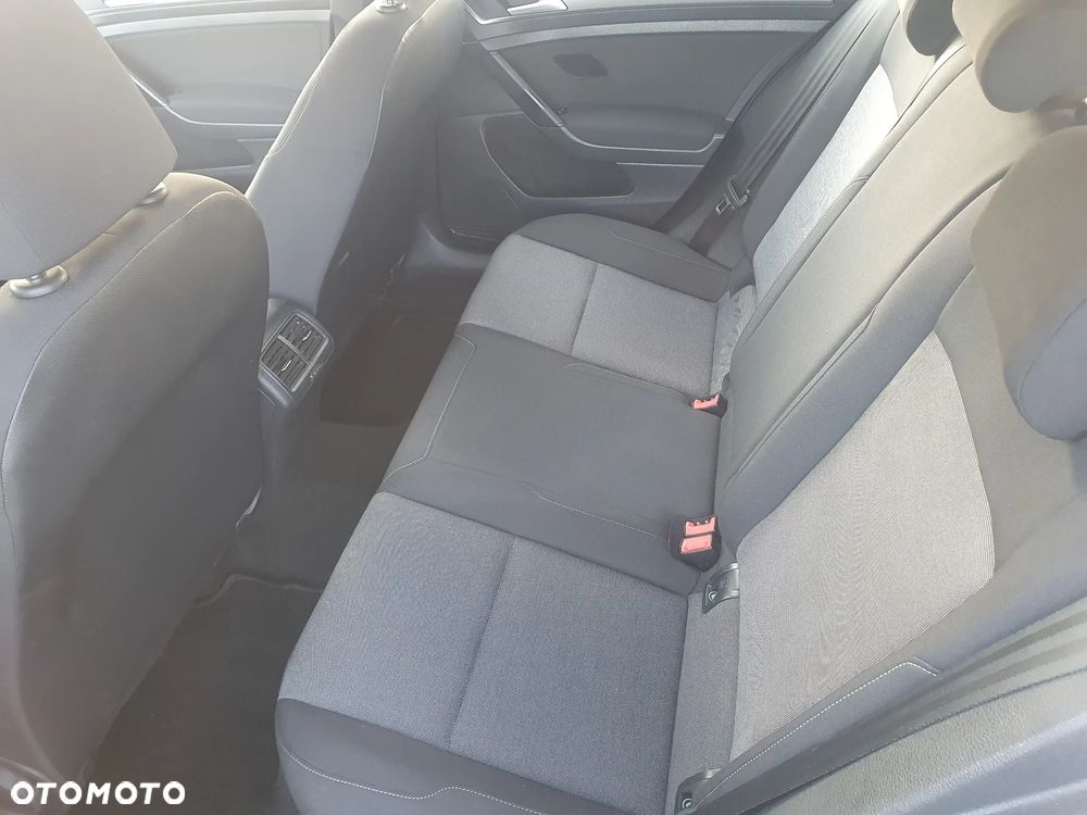 Volkswagen Golf 1.6 TDI BMT Comfortline - 25