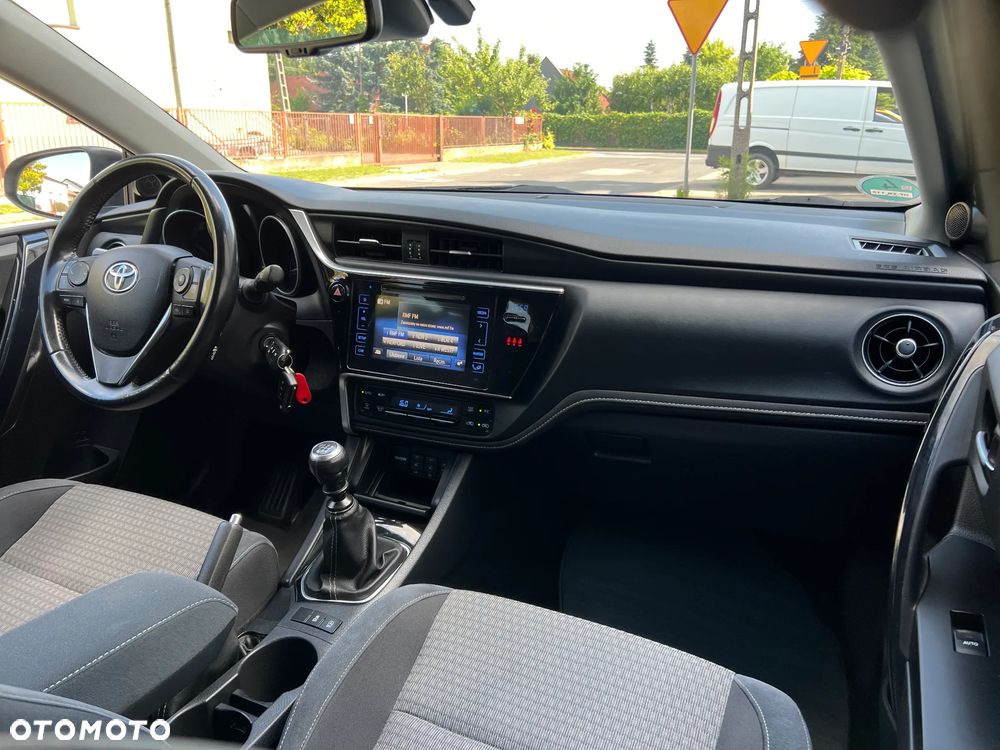 Toyota Auris 1.2 Turbo Edition S+ - 27