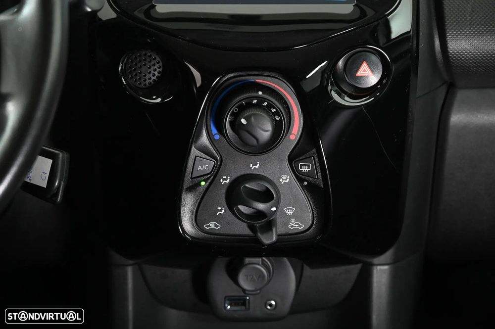 Citroën C1 1.0 VTi Shine - 22