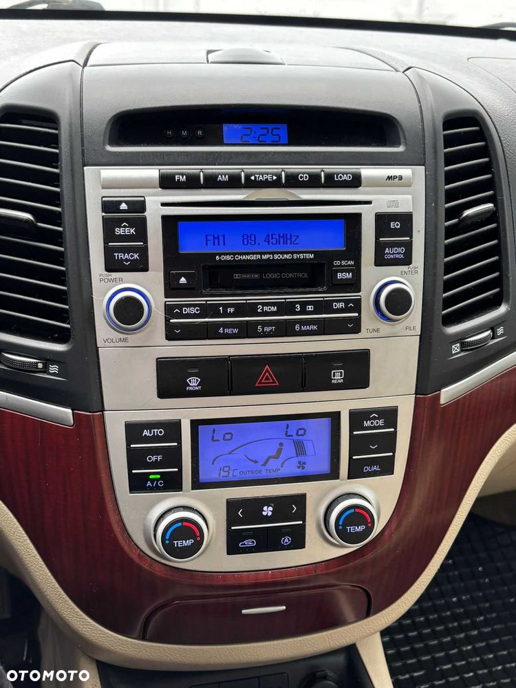 Hyundai Santa Fe - 4