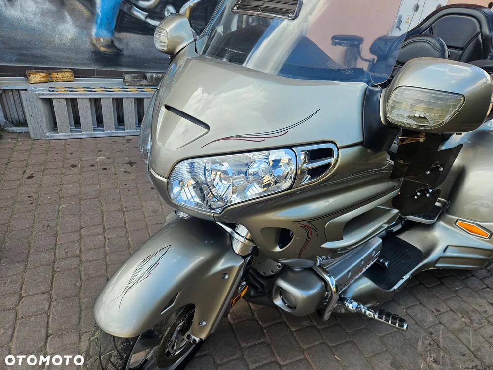 Honda GL - 13