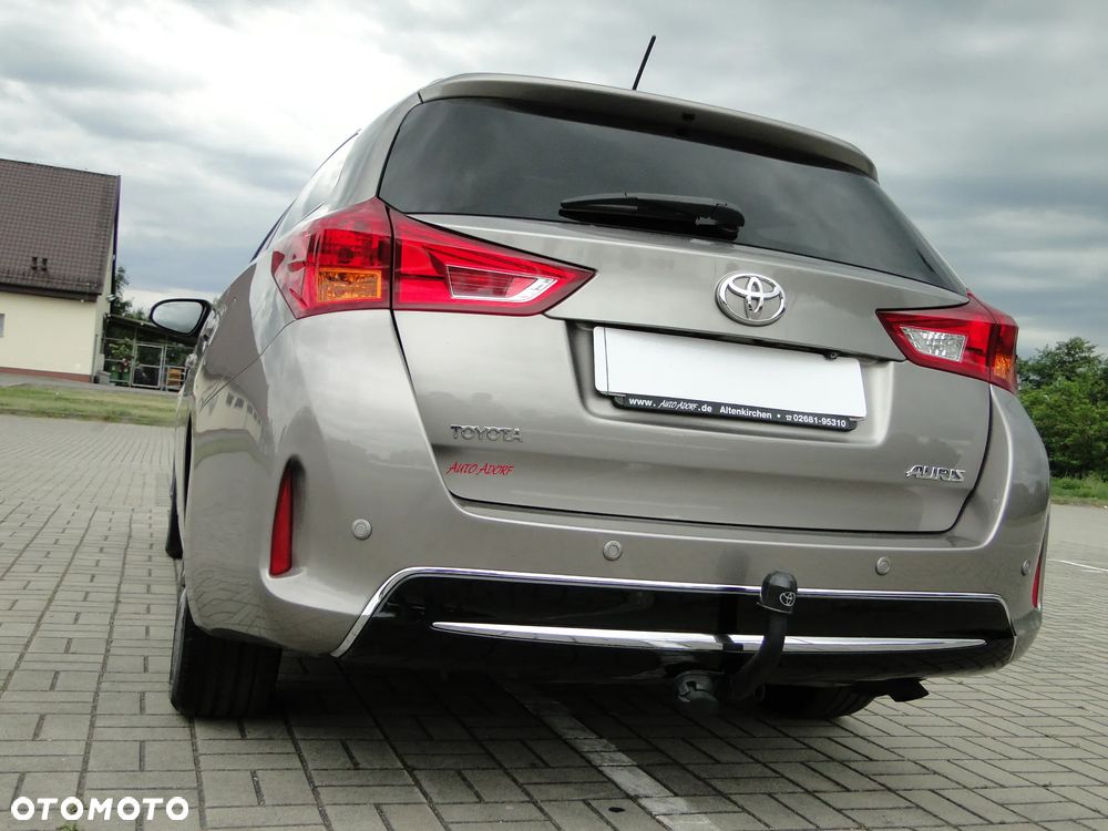 Toyota Auris 2.0 D-4D Prestige - 39