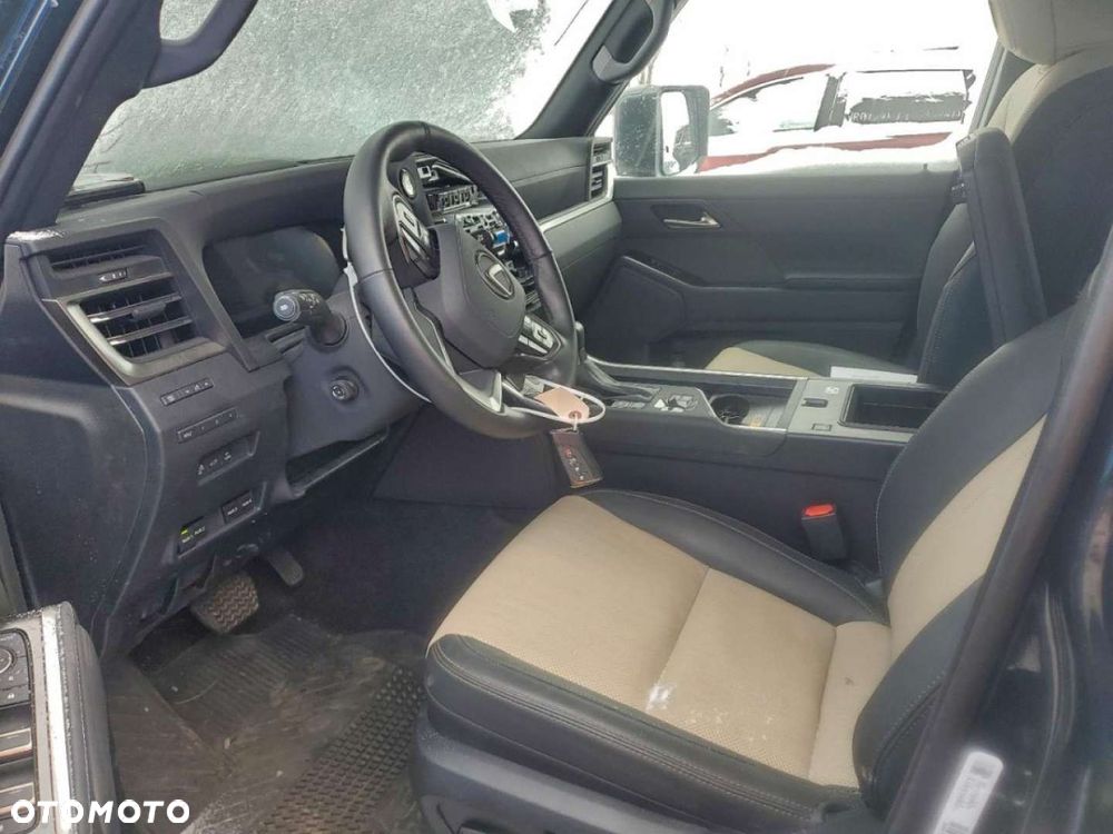 Lexus GX - 9