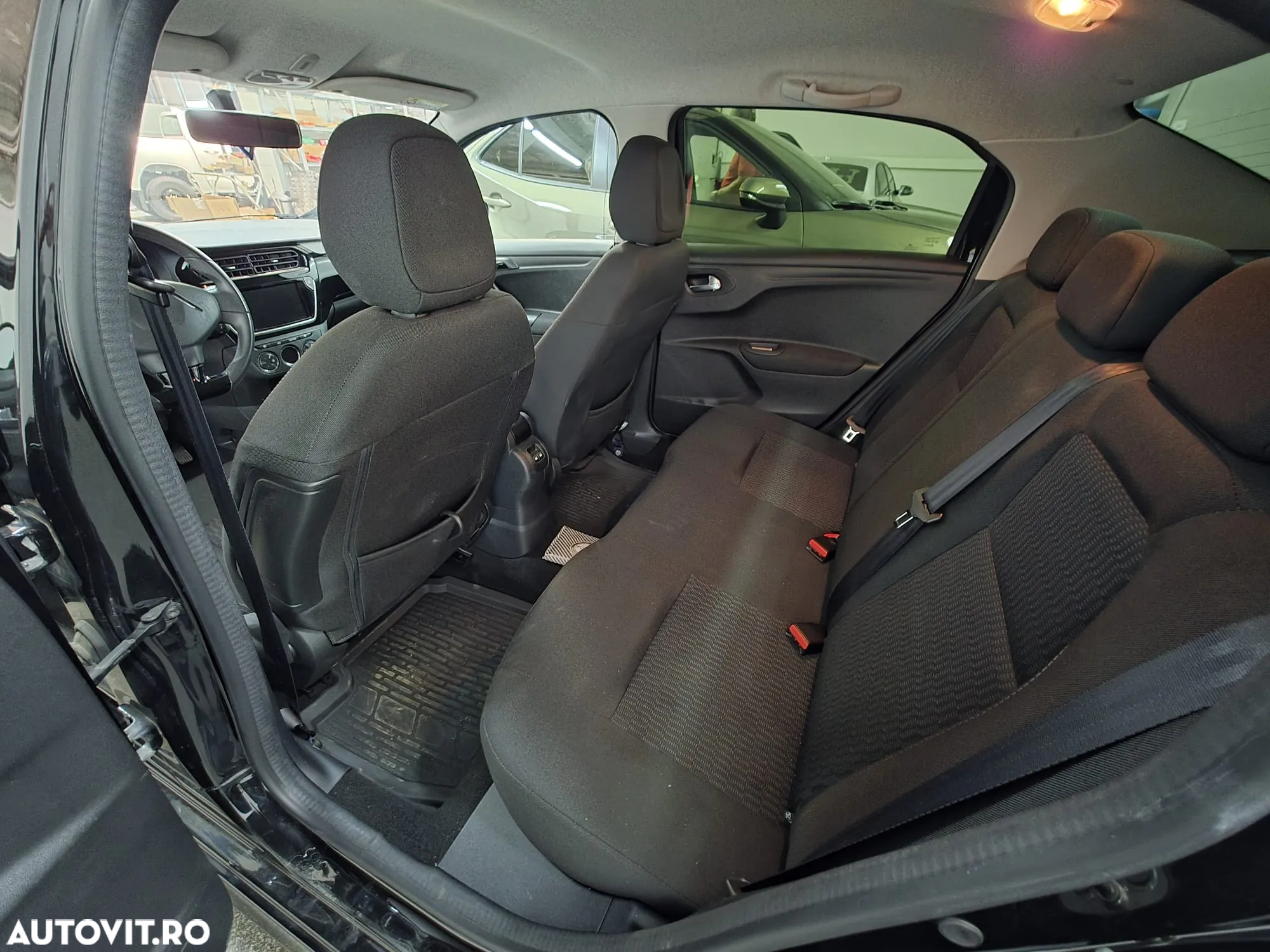 Peugeot 301 - 14