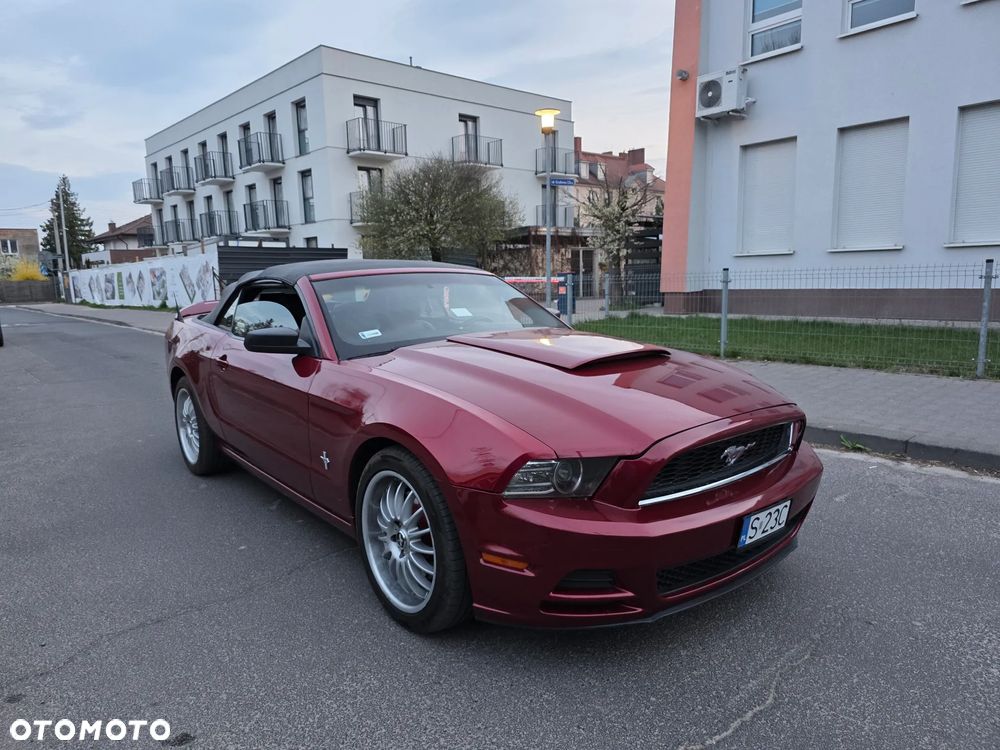 Ford Mustang 3.7 V6 Premium - 14