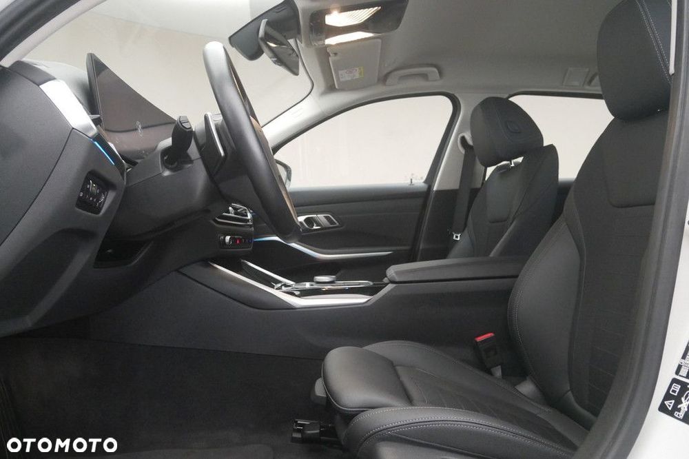 BMW Seria 3 - 12