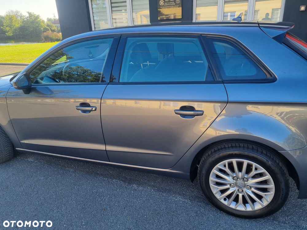 Audi A3 Sportback 2018 photo 3