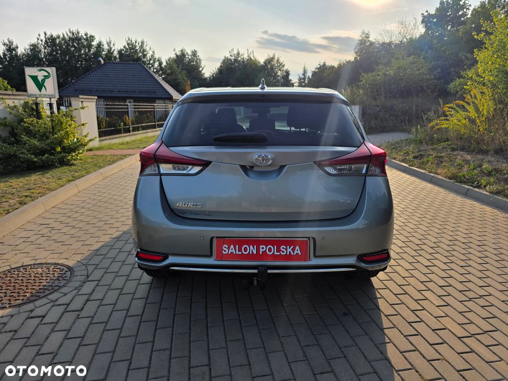 Toyota Auris 1.6 Premium - 19