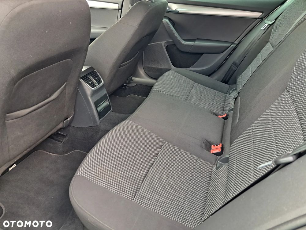 Skoda Octavia 1.6 TDI Style - 22