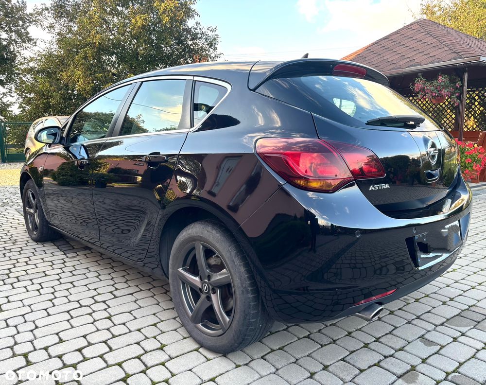 Opel Astra - 1