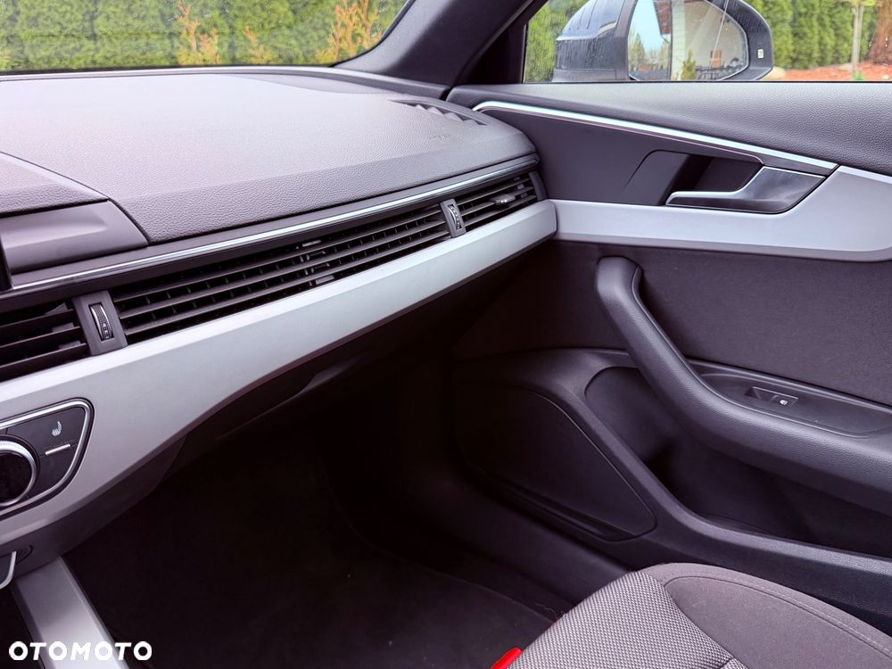 Audi A4 Limousine 35 TFSI mHEV S tronic - 16
