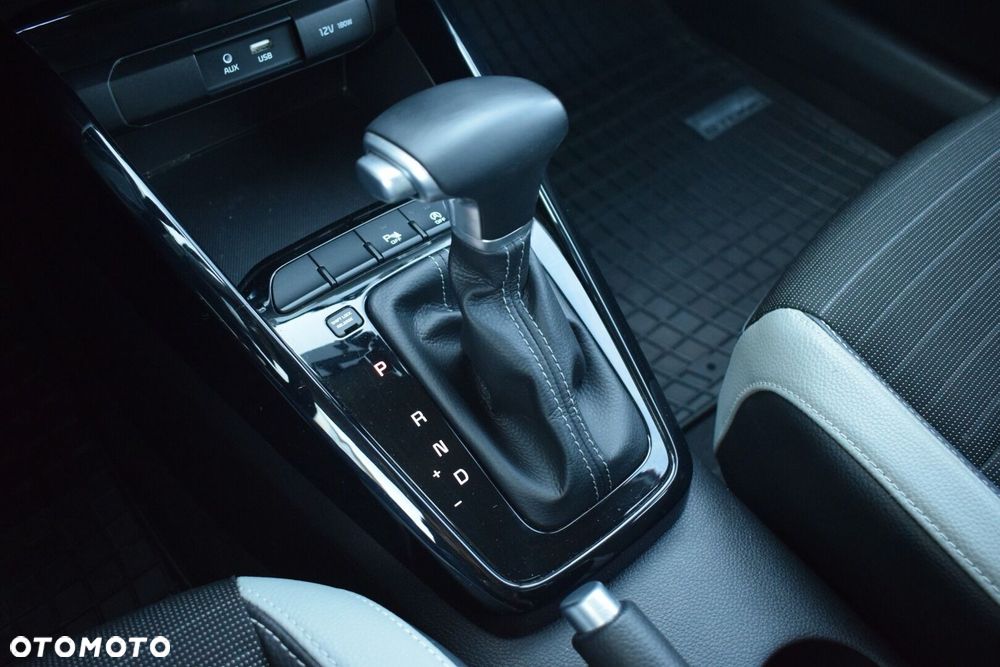 Kia Stonic - 15