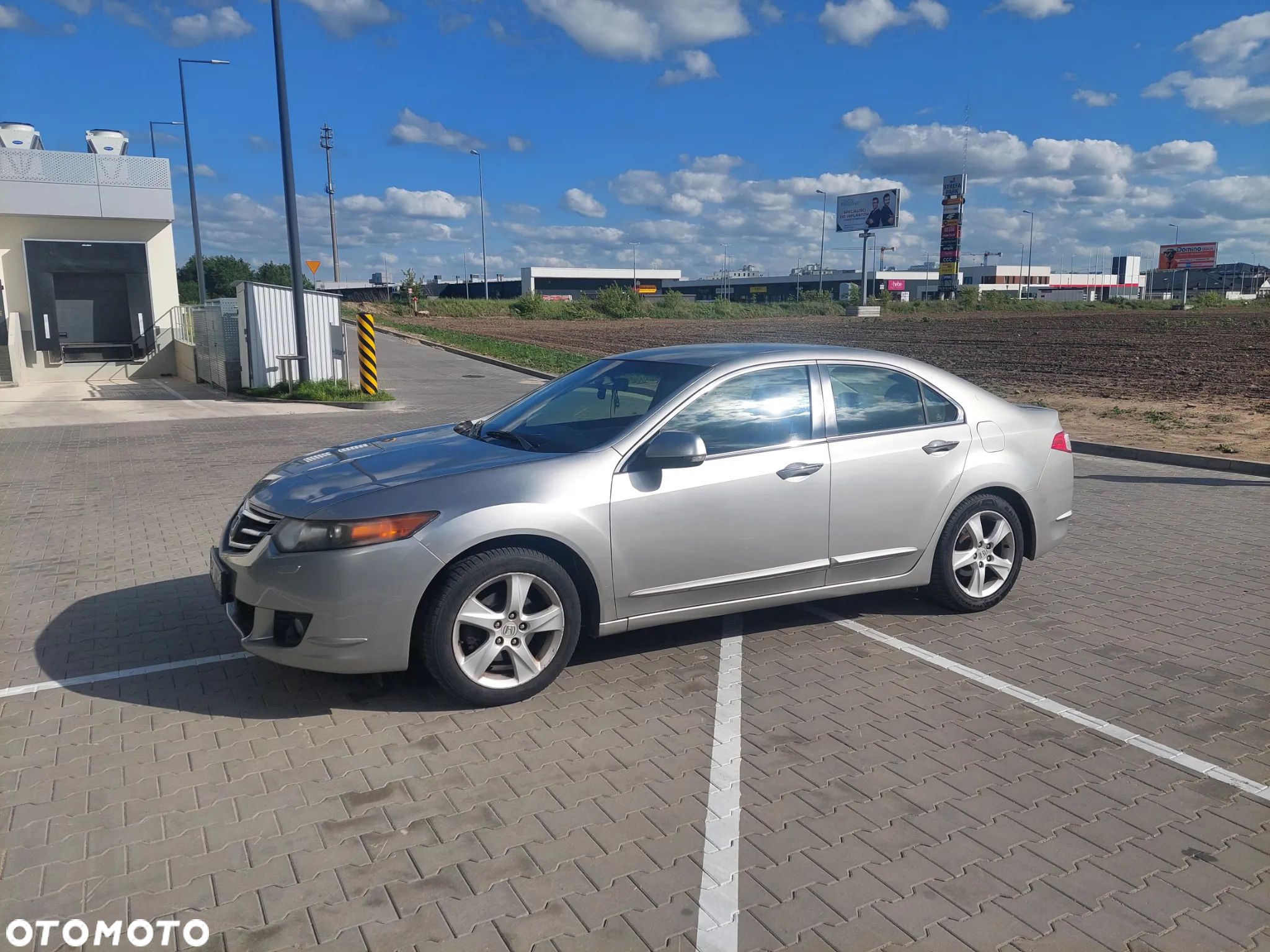 Honda Accord - 1