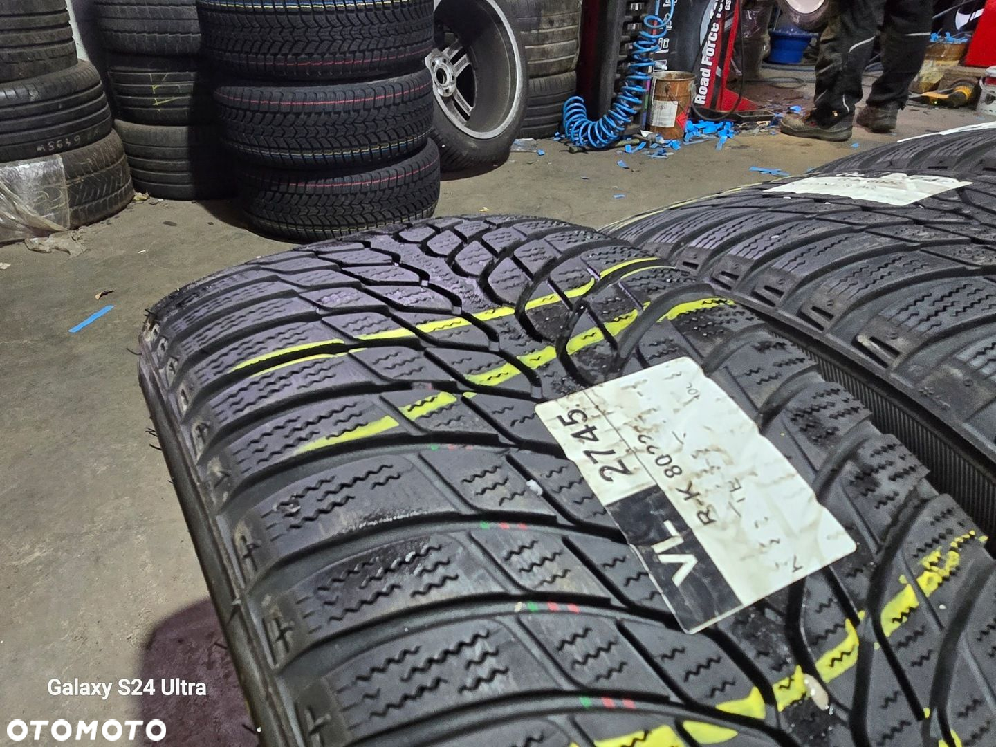 BRIDGESTONE BLIZZAK LM-32s 225/50R17 98V 5,5mm 4X - 5