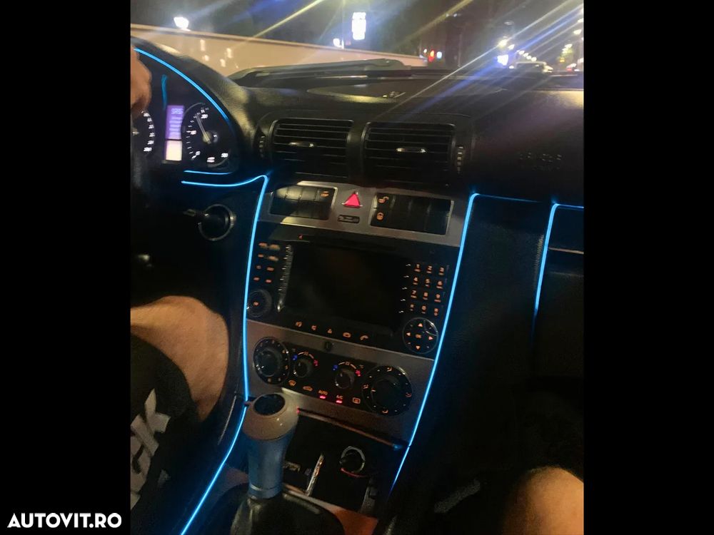 Mercedes-Benz C - 26