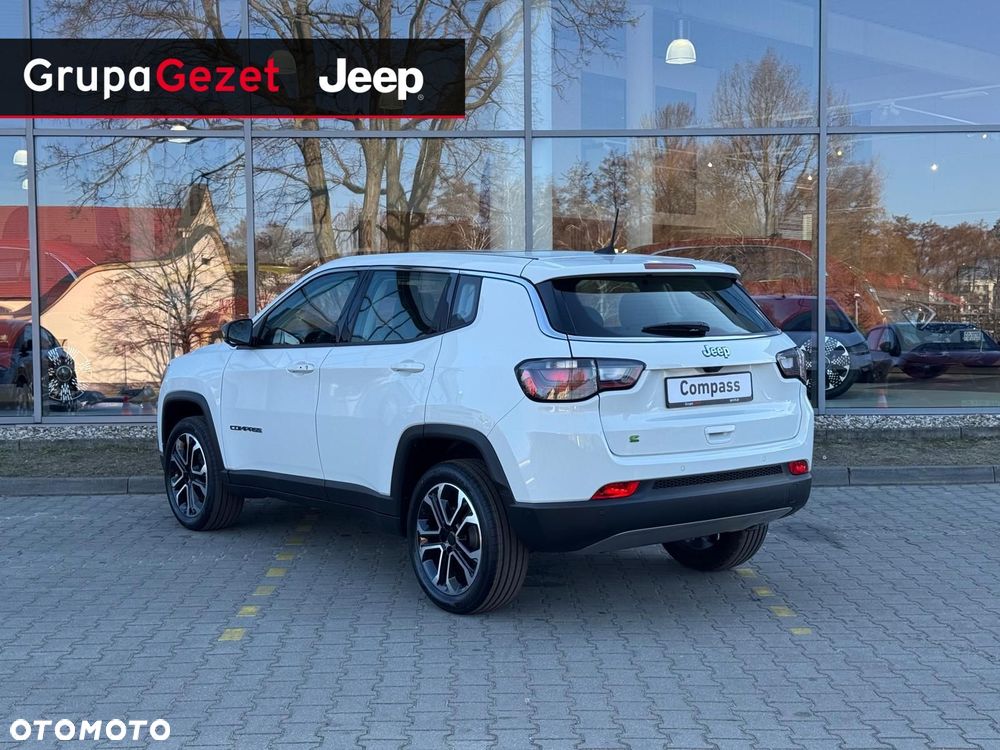 Jeep Compass - 3