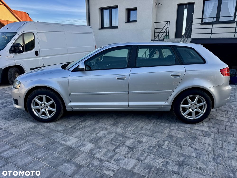 Audi A3 Sportback - 6