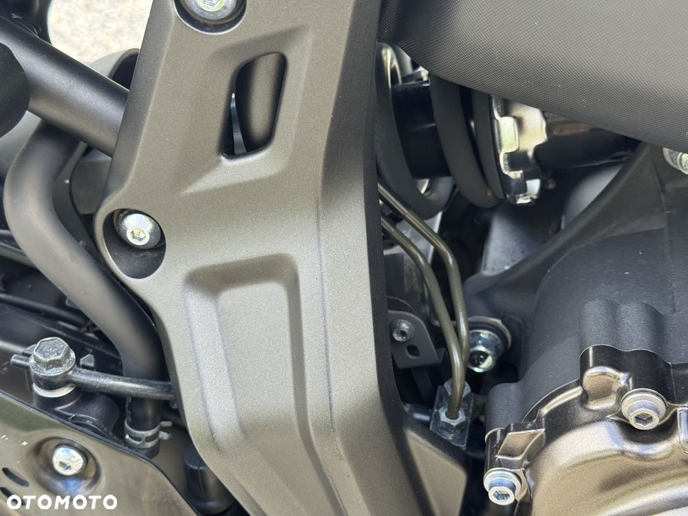 Yamaha MT - 16