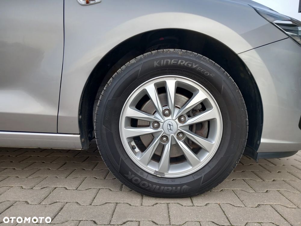 Hyundai i30 1.5 DPI Modern - 26