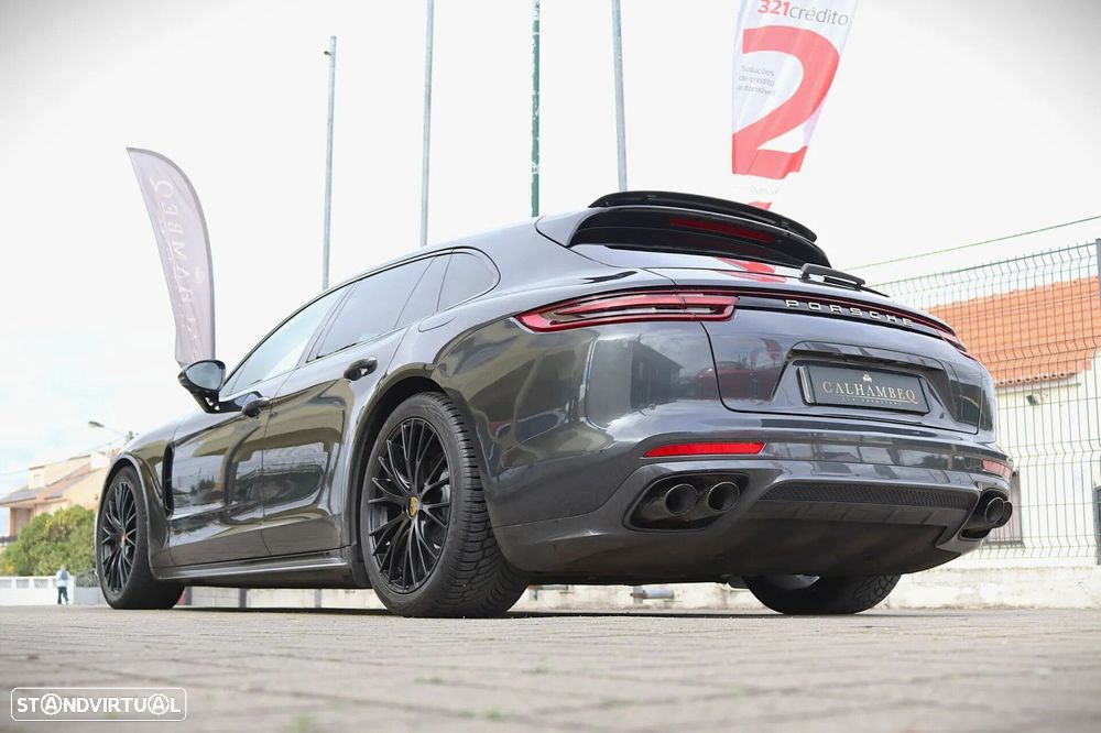 Porsche Panamera Sport Turismo 4 E-Hybrid - 12