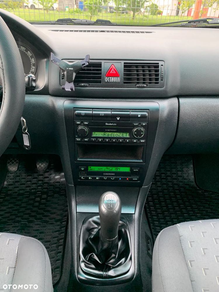 Skoda Octavia - 16