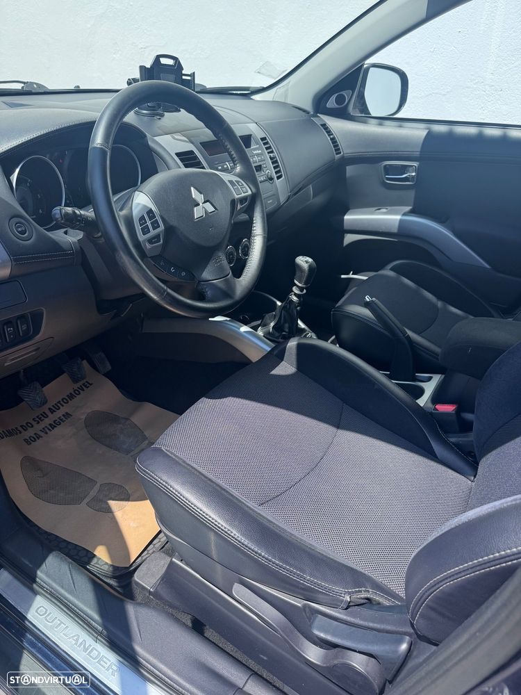 Mitsubishi Outlander 2.2 DI-D Intense+ - 10