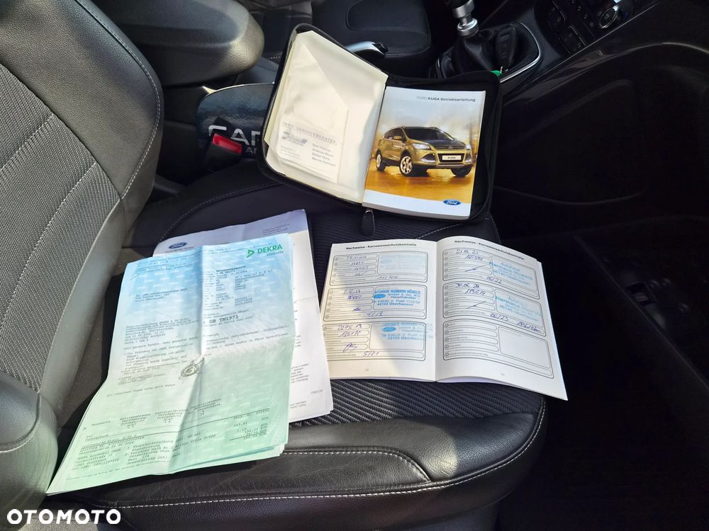 Ford Kuga - 32