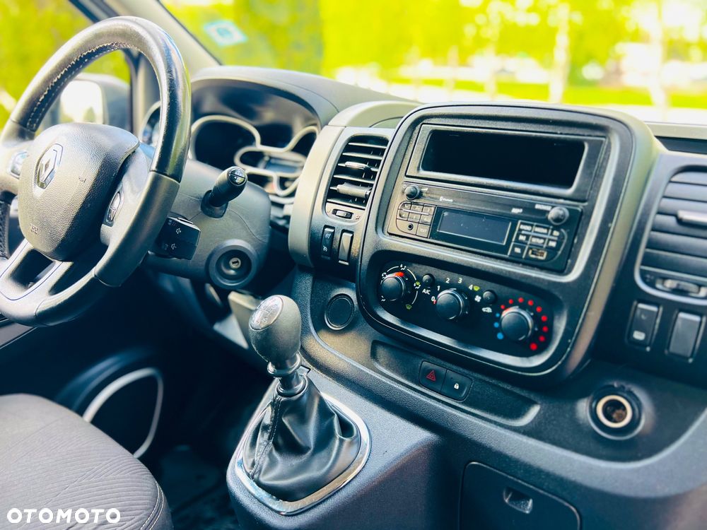 Renault Trafic - 11