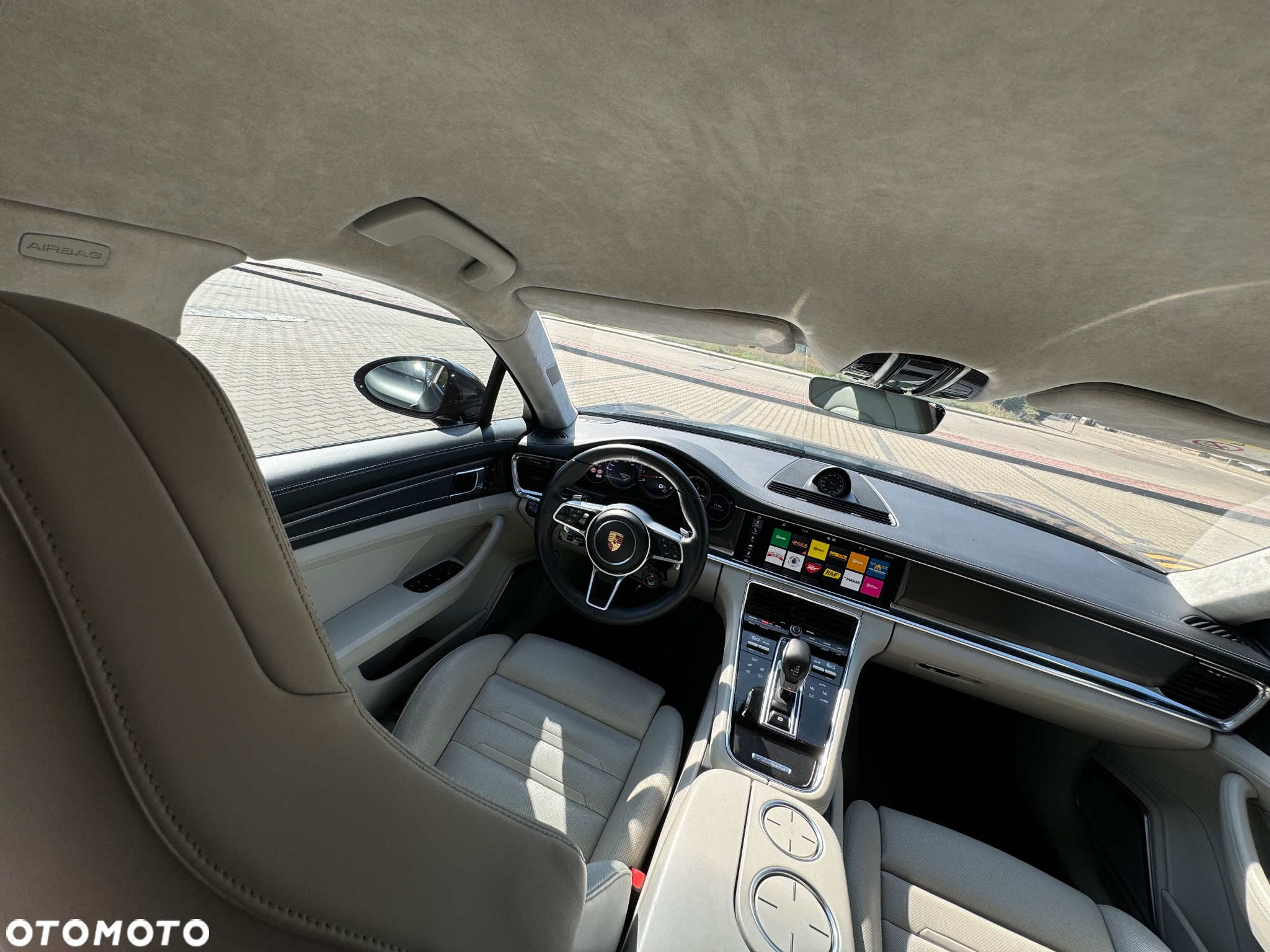 Porsche Panamera Turbo - 22