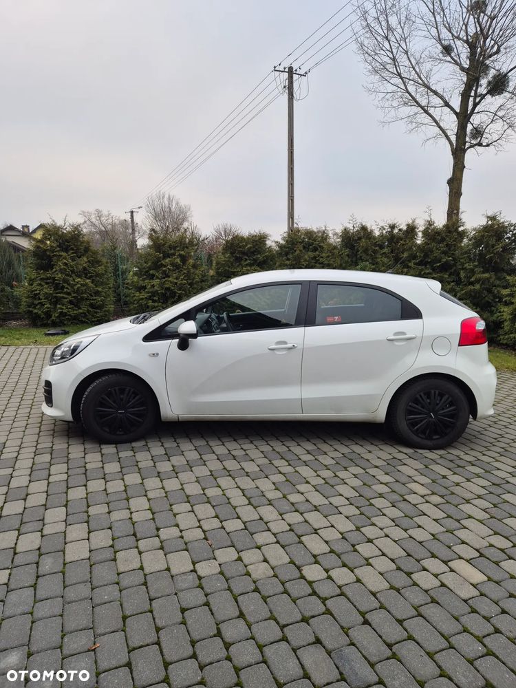 Kia Rio 1.4 M - 3