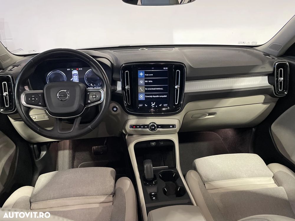 Volvo XC 40 D3 Momentum - 9