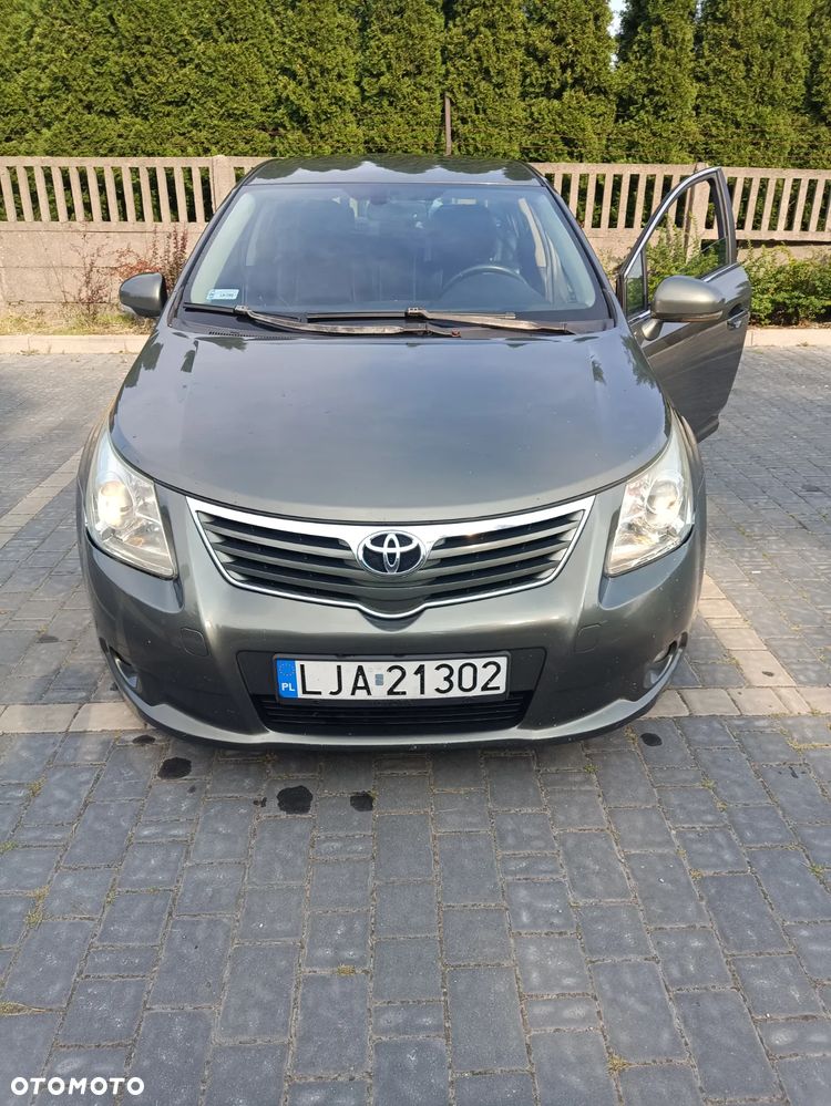 Toyota Avensis - 3