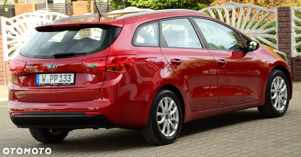 Kia Ceed - 9
